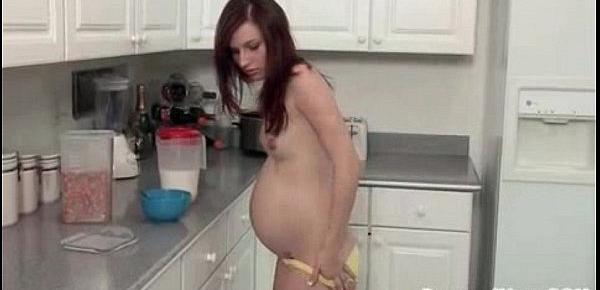  Prego babe plays with herself